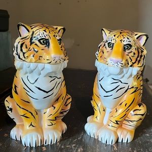 Ringling Brothers Barnum and Bailey The Greatest Show on Earth tiger mug set